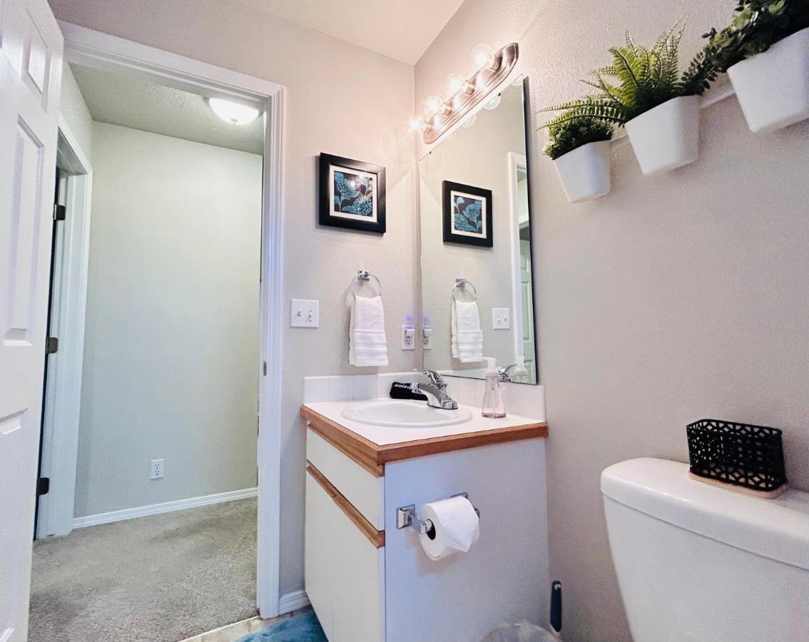 The Getaway Se Boise Condo Across The Street From Greenbelt, Bown Crossing And Boise River 3Bd 3Bath, 4 Beds! Lovely, Homey, Dining Table Seats 6 Buitenkant foto