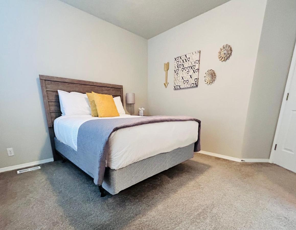 The Getaway Se Boise Condo Across The Street From Greenbelt, Bown Crossing And Boise River 3Bd 3Bath, 4 Beds! Lovely, Homey, Dining Table Seats 6 Buitenkant foto