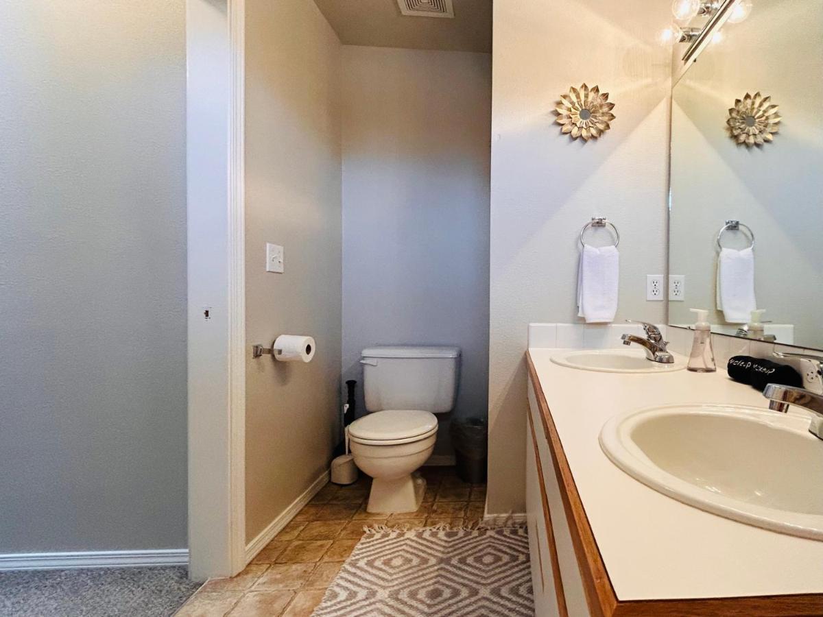 The Getaway Se Boise Condo Across The Street From Greenbelt, Bown Crossing And Boise River 3Bd 3Bath, 4 Beds! Lovely, Homey, Dining Table Seats 6 Buitenkant foto