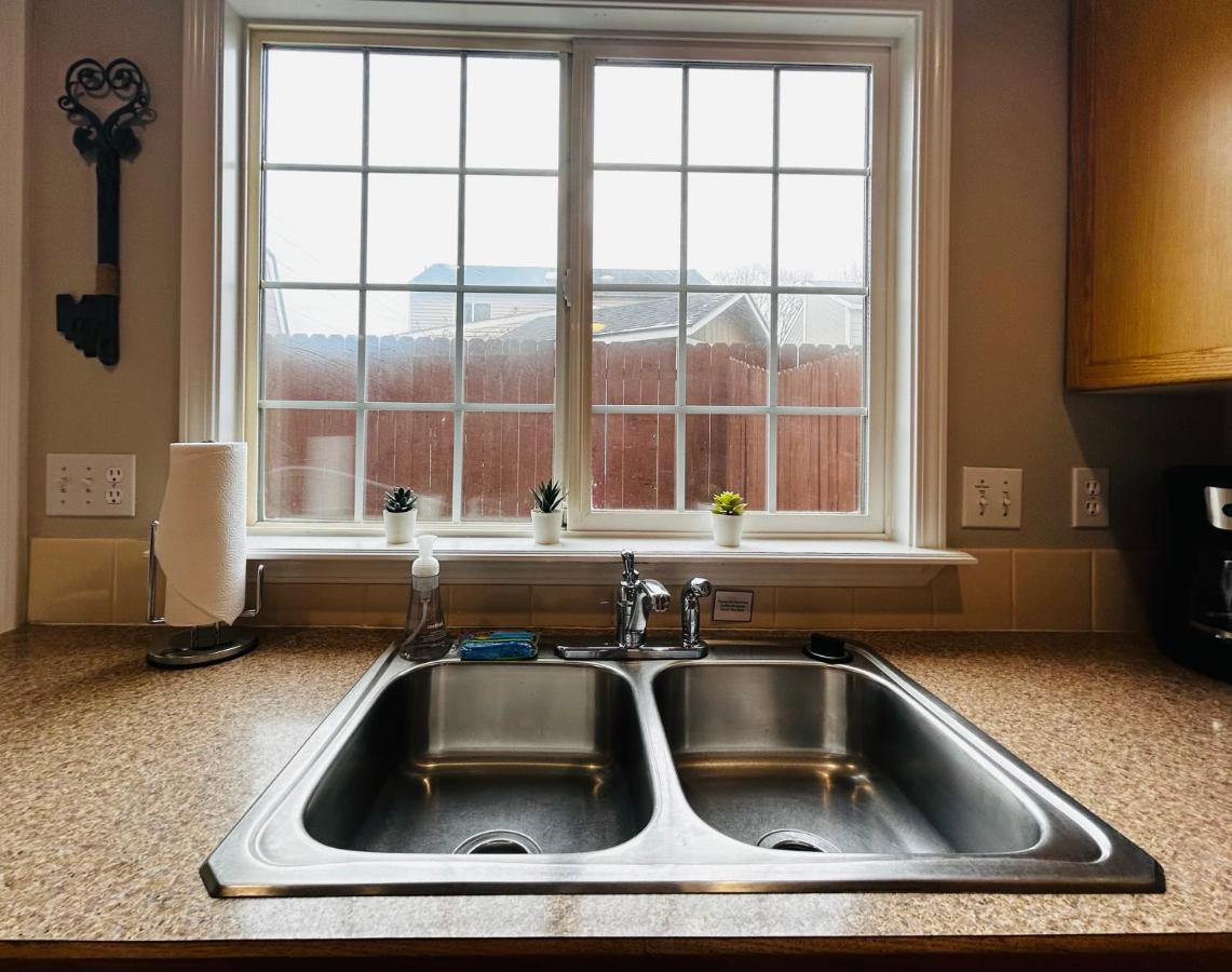 The Getaway Se Boise Condo Across The Street From Greenbelt, Bown Crossing And Boise River 3Bd 3Bath, 4 Beds! Lovely, Homey, Dining Table Seats 6 Buitenkant foto